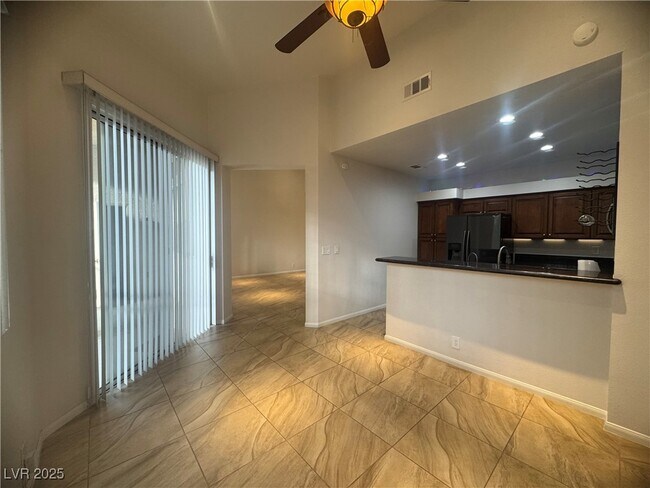 Building Photo - 5155 W Tropicana Ave