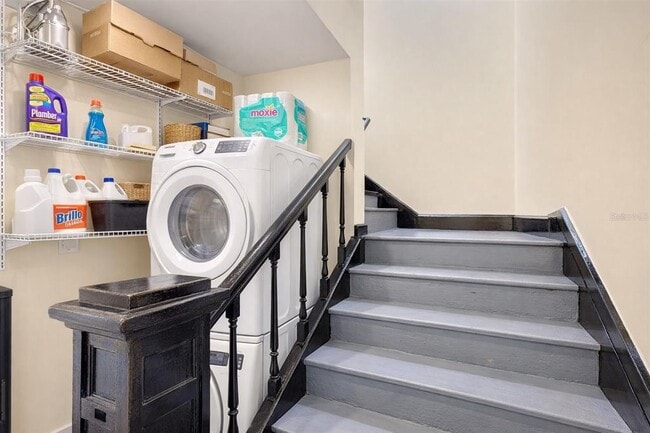 Building Photo - 501 S Magnolia Ave