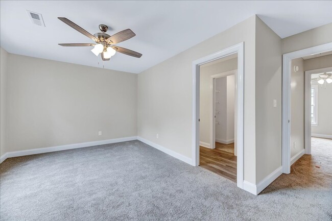 Building Photo - Updated 2 Bedroom Townhouse in Clayton