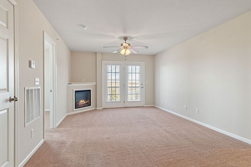 Building Photo - CARDINAL RIDGE