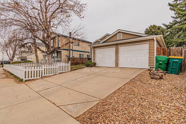 Building Photo - 18747 E Carmel Cir