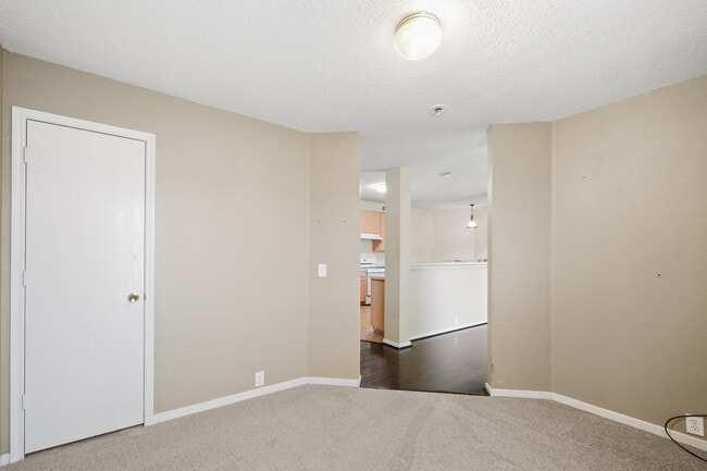 Building Photo - 17538 S Summit Canyon Dr