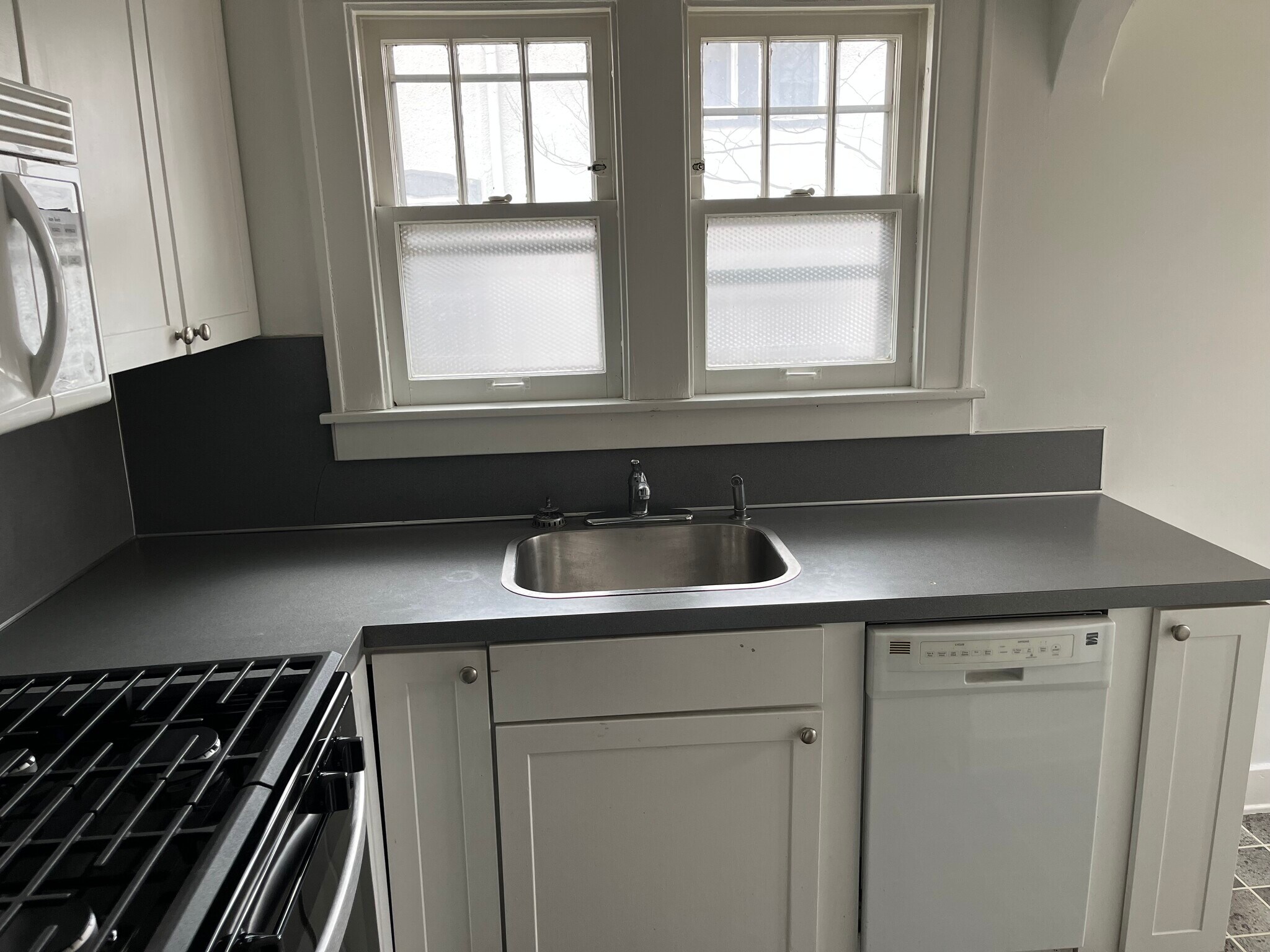 Building Photo - 1624 Sherman St SE