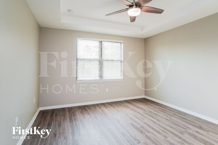 Building Photo - 16448 Palmetto St