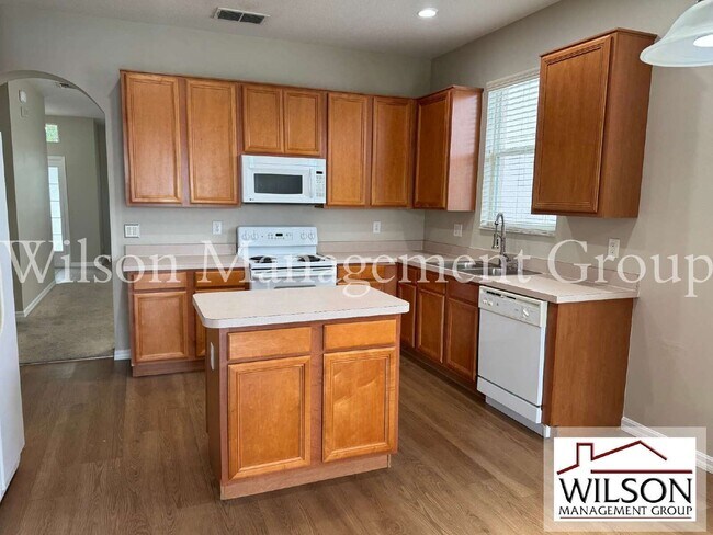 Building Photo - 5004 Adair Oak Dr