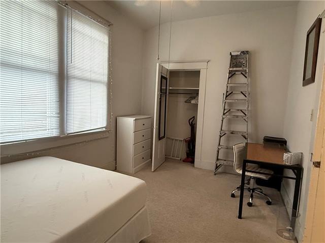 Building Photo - 7811 Freret St