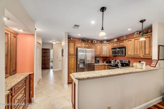 Building Photo - 440 Hawthorne Ct