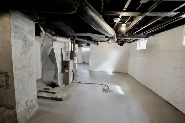 Building Photo - Modern rehabbed 2 Bedroom home with garage