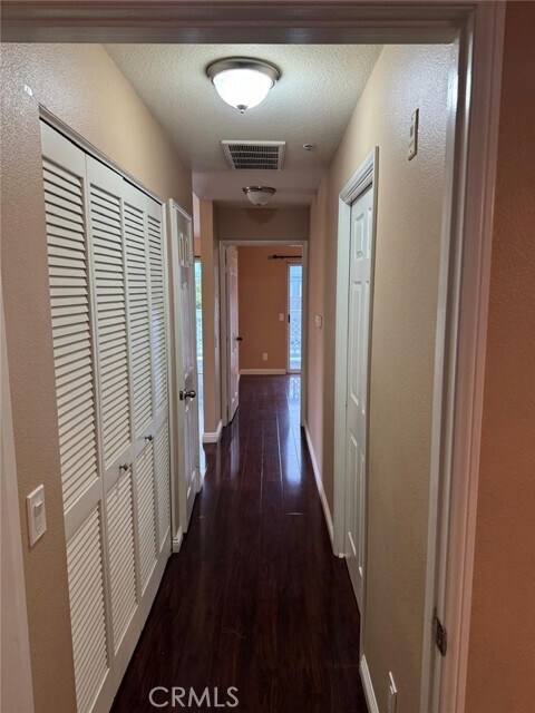 Building Photo - 13054 Sycamore Village Dr