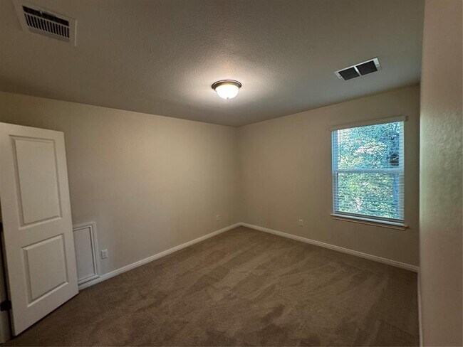 Building Photo - 905 Copper Frond Way