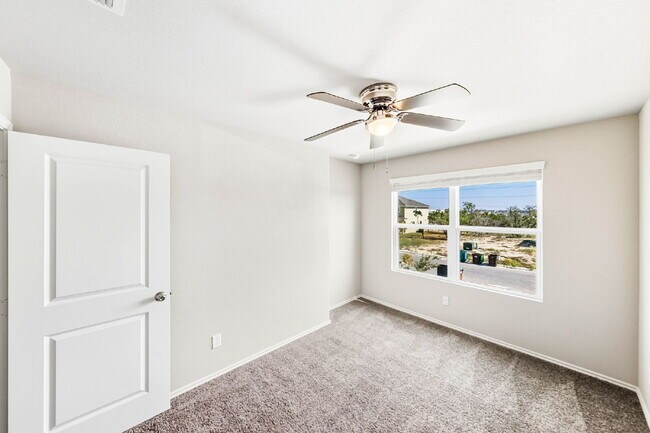 Building Photo - LOWEST PRICED!!!!!