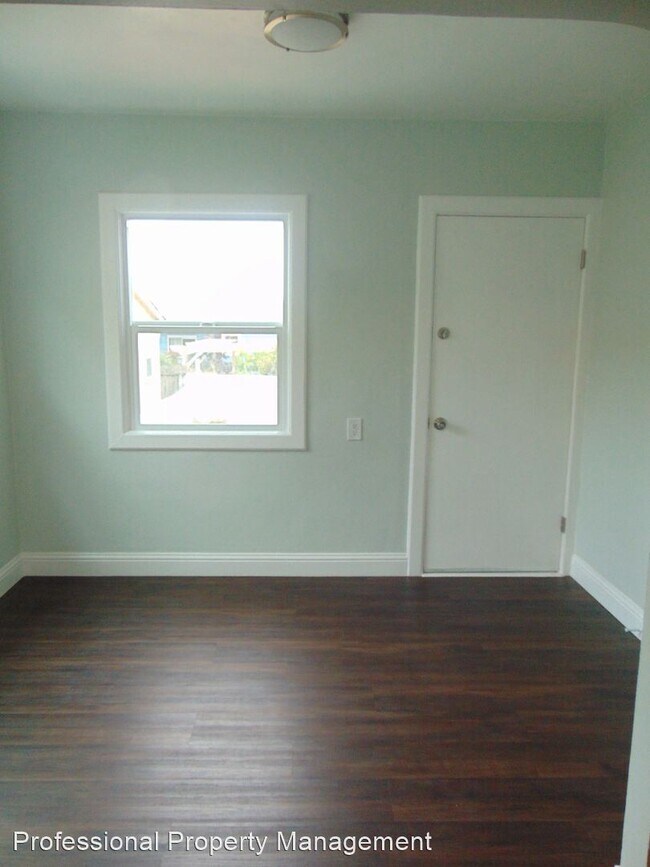 Building Photo - 2 br, 1 bath House - 2550 Clinton Avenue