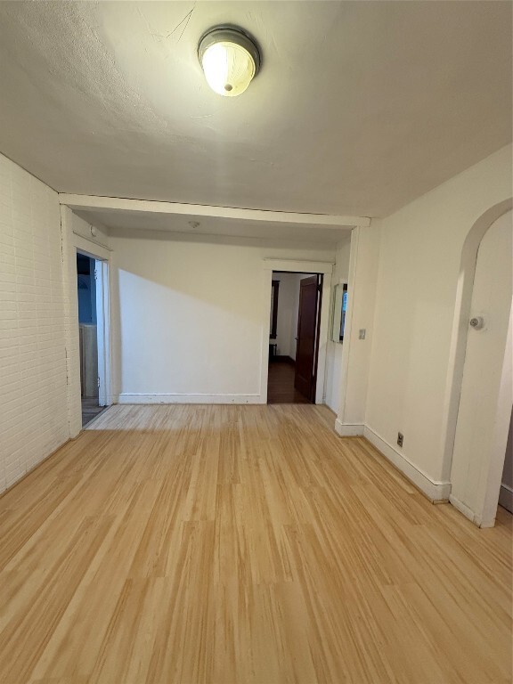 Building Photo - 198 Chapin St