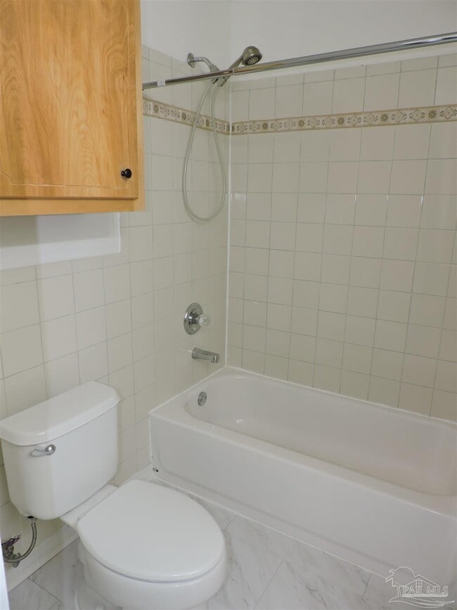 Building Photo - 5626 Rosebay St