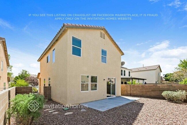 Building Photo - 11169 Alora St