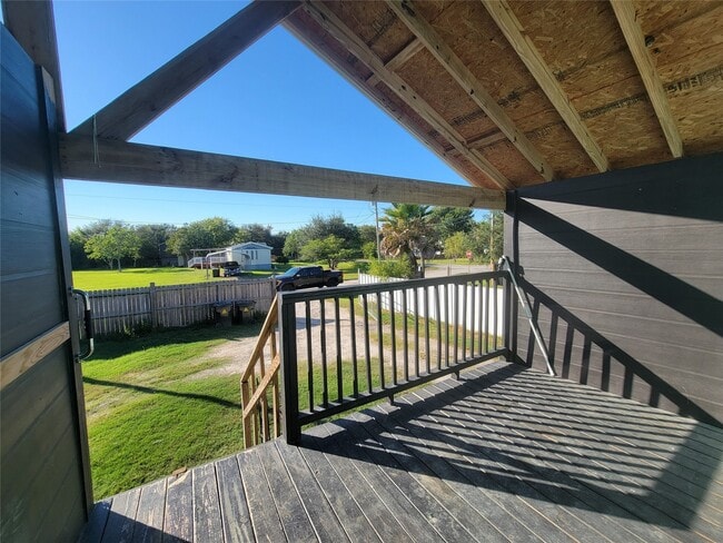 Building Photo - 715 11th St