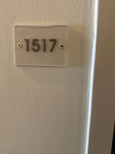 Building Photo - 690 SW 1st Ct