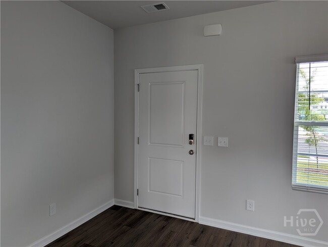 Building Photo - 115 Stillhouse Dr
