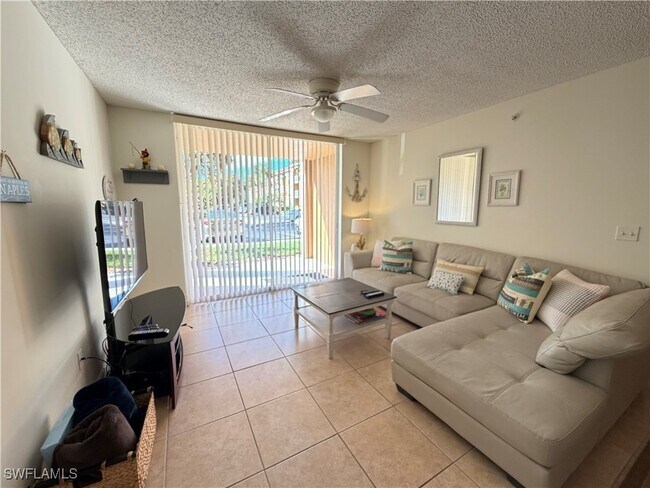 Building Photo - 1220 Wildwood Lakes Blvd