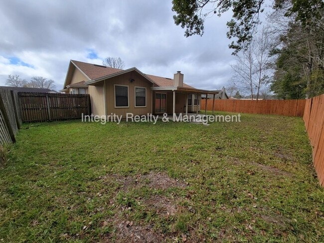 Building Photo - 7519 Allspice Cir N