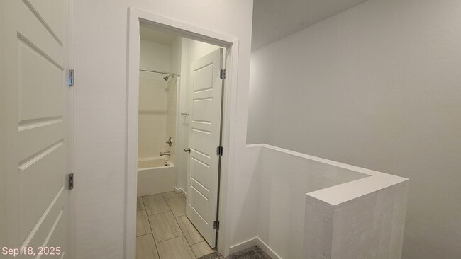 Building Photo - 3 Bedroom 3 Bath Townhouse