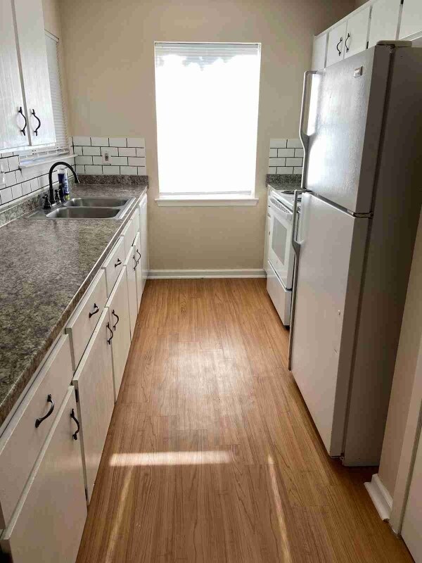 Building Photo - 2207 Wheeler Ave