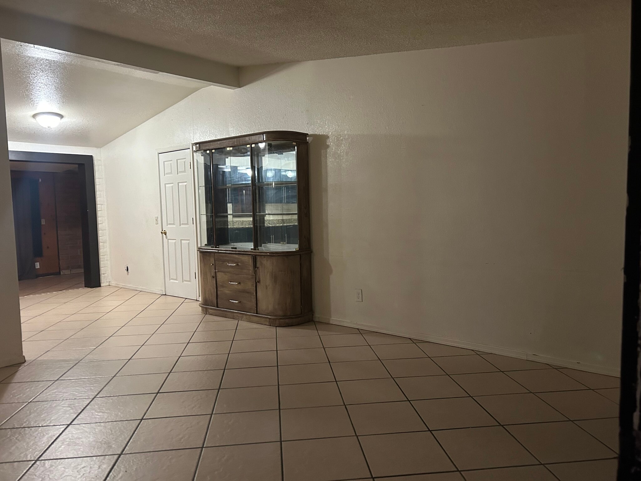 LIVING ROOM - 2921 W Betsy Ross Pl