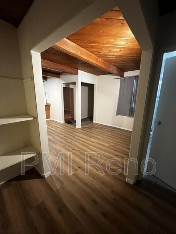 Building Photo - 345 Raffetto Dr