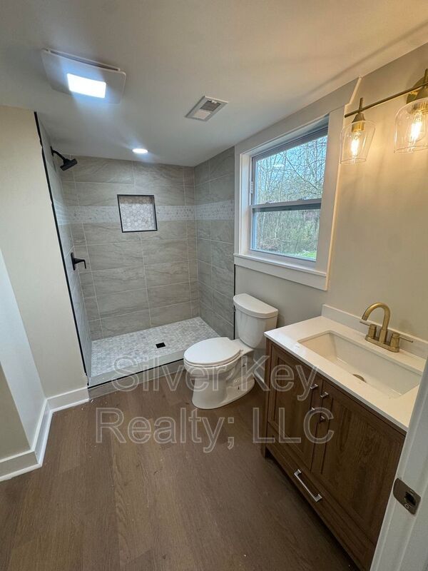 Building Photo - 3671 Sweetwater Vonore Rd