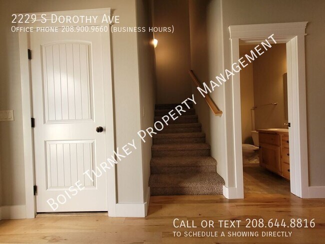Building Photo - 2229 S Dorothy Ave