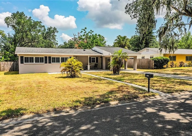 Primary Photo - Bartow Rental Home!