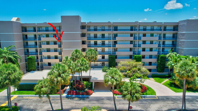 Building Photo - 6562 Boca Del Mar Dr