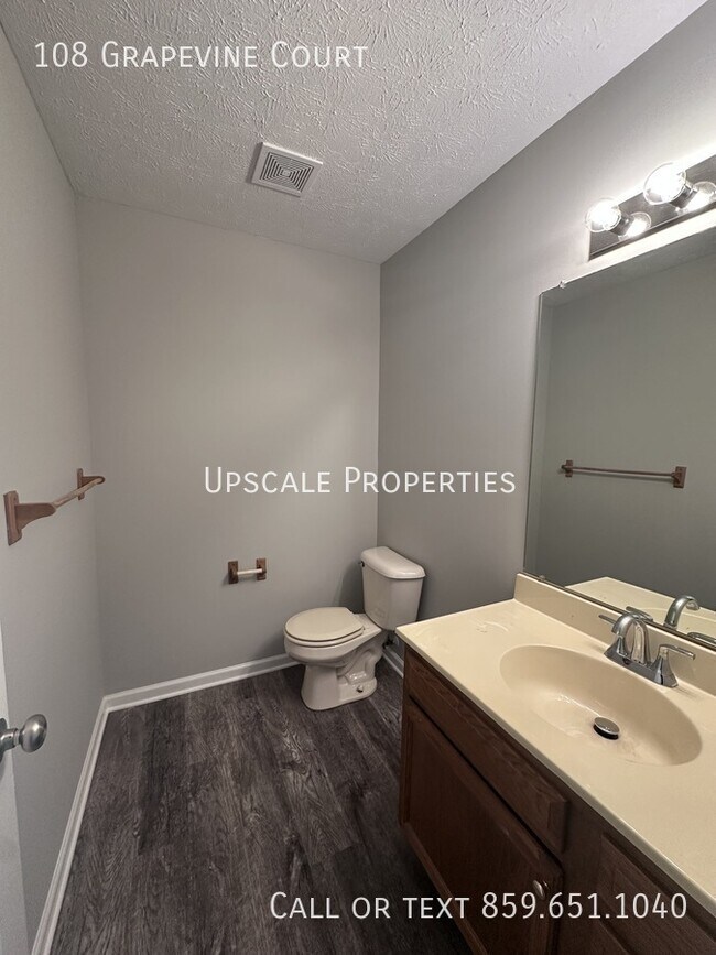 Building Photo - 108 Grapevine Ct