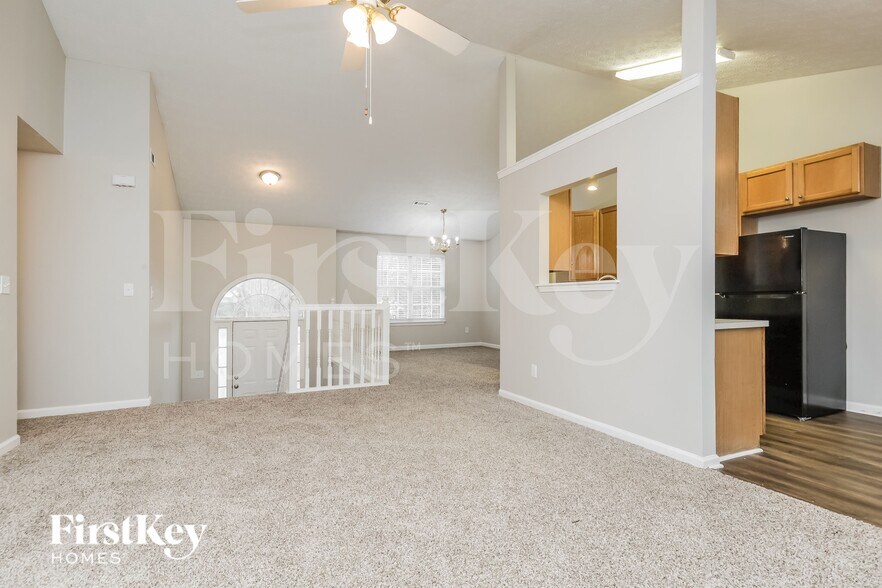 Building Photo - 200 Fairview Chase Rd