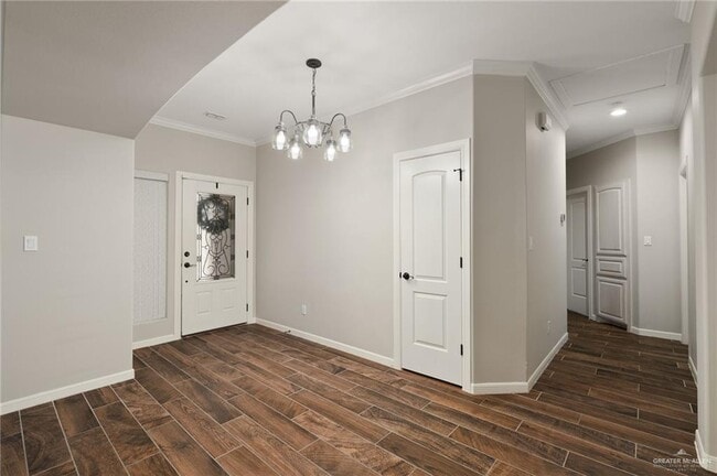 Building Photo - 26 Amistad Cir