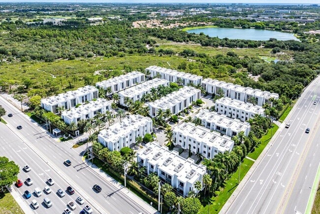 Building Photo - 4051 NW 17th Ave