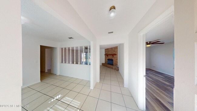 Building Photo - 2658 Shannon St