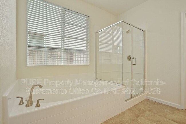 Building Photo - 10985 Merrick Way