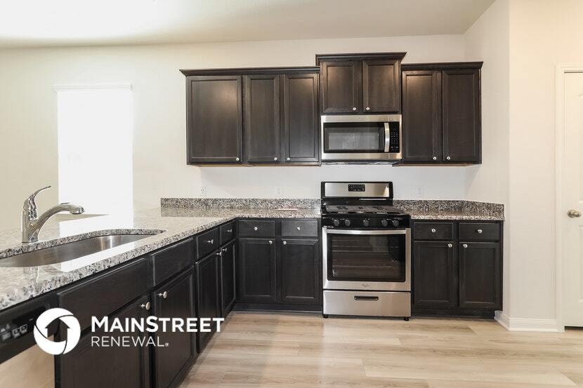 Building Photo - 26877 Steinbeck Dr