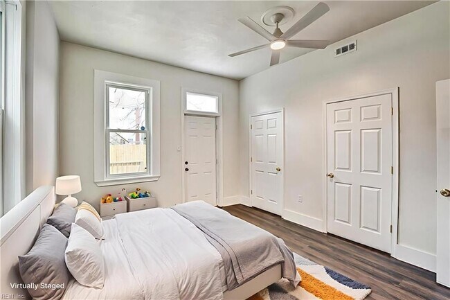 Building Photo - 412 W 29th St