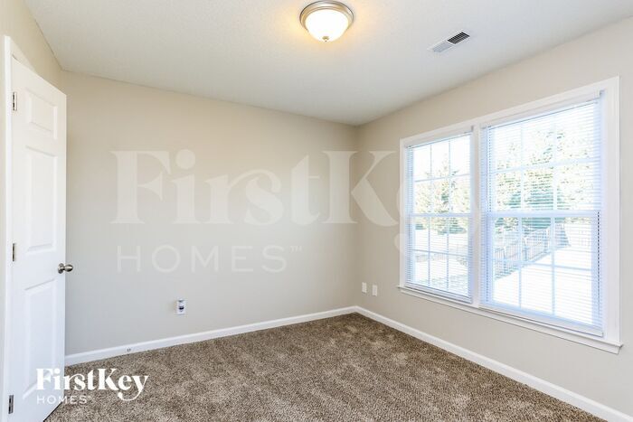 Building Photo - 4906 Riding Ridge Dr