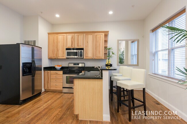 Building Photo - 1417 Chapin St NW