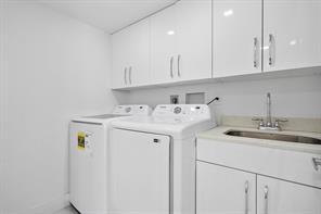 Building Photo - 18645 Turnberry Way
