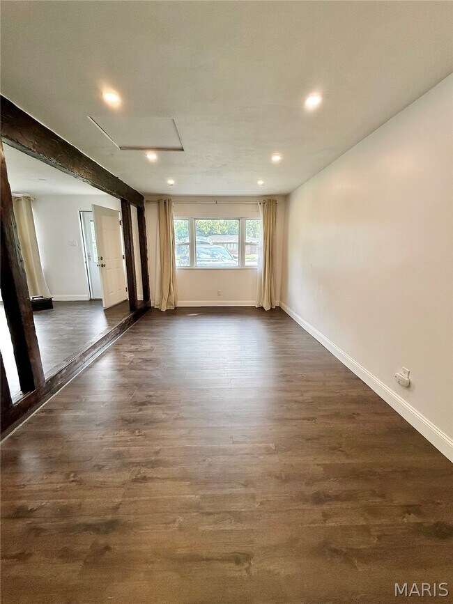 Building Photo - 76 Gatewood Ct