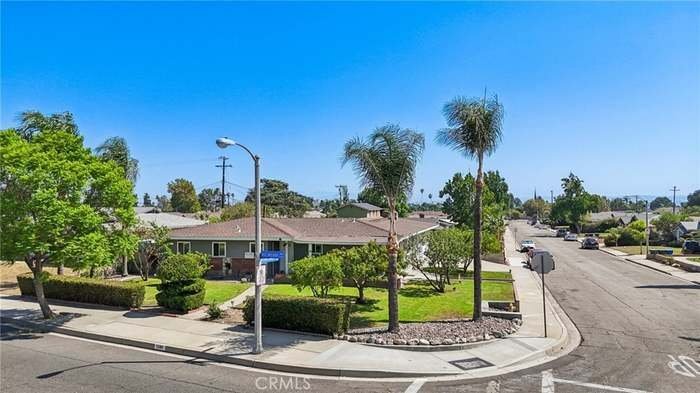Building Photo - 1260 Lincoln Ave