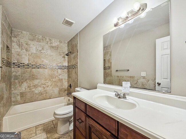 Building Photo - 1075 To Lani Dr