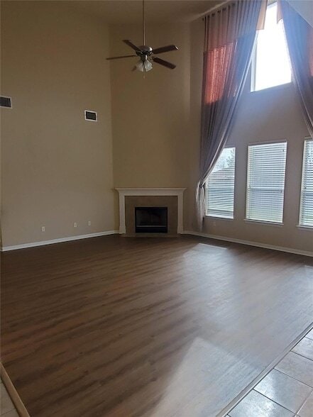 Building Photo - 501 Dinge Bay Dr