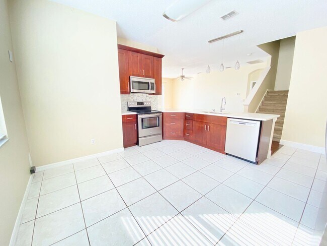 Building Photo - 729 Tuten Trail