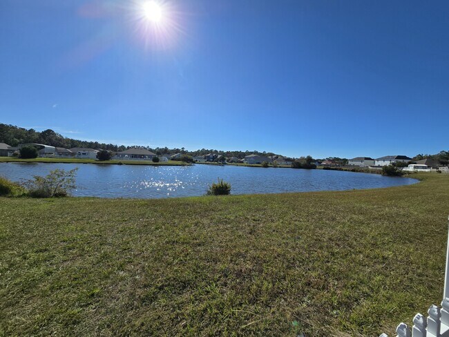 Building Photo - 127 Cedar Cir Dr