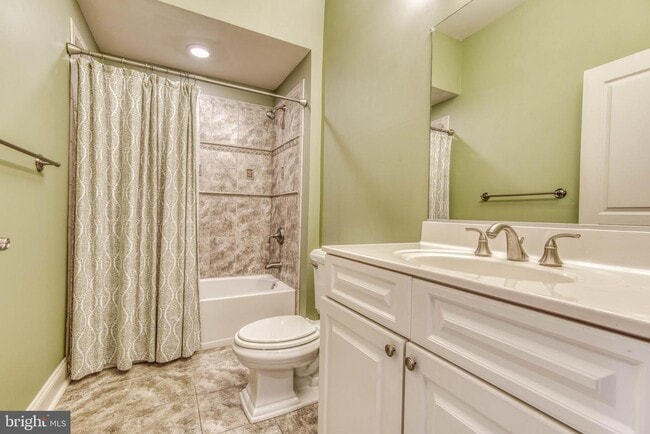 Building Photo - 1320 Race St